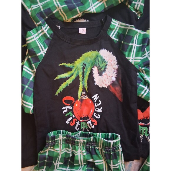 Family Christmas Crew Holiday Pajamas PJs Set Grinch Bundle Dad Mom 2 Child - Picture 3 of 4